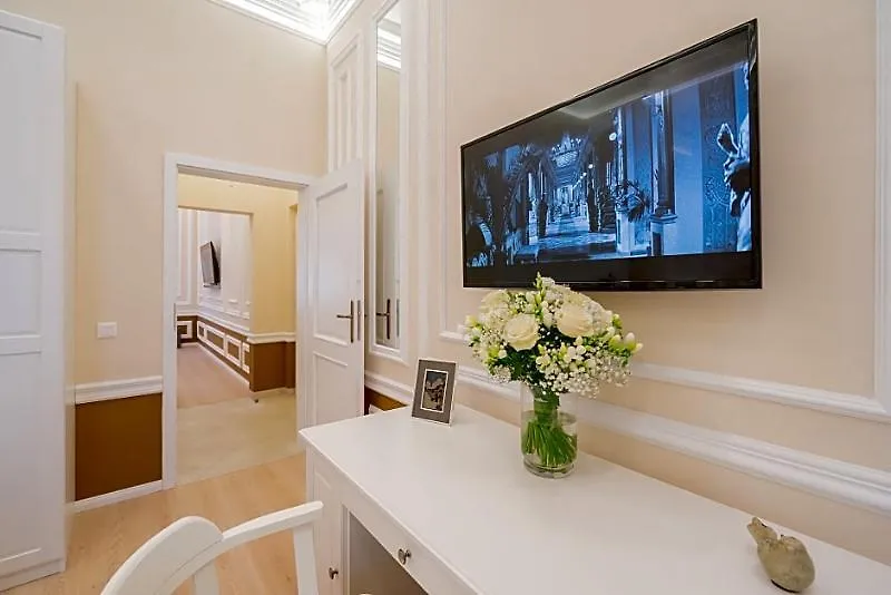 Revelton Suites Karlovy Vary 4*,  Czech Republic